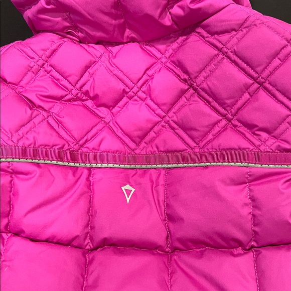 IVIVVA DOUBLE SIDE GIRLS Vibrant Pink Quilted Vest NWOT - Picture 6 of 13